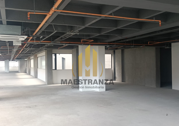Oficina en arriendo en Santa Fe, Medellín, 779 m² · foto 2 de 5