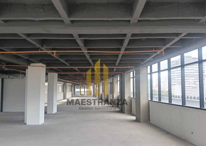 Oficina en arriendo en Santa Fe, Medellín, 779 m² · foto 3 de 5