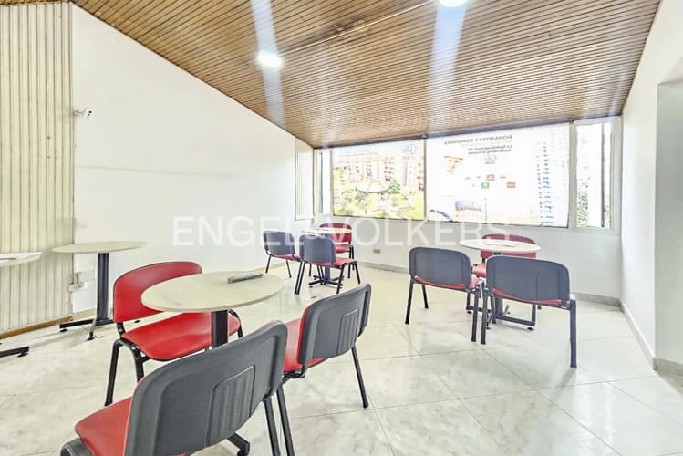 Casa de 5 alcobas en venta en La Castellana, Bogotá, 250 m² · foto 11 de 21