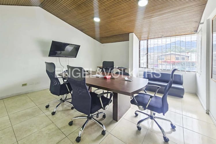 Casa de 5 alcobas en venta en La Castellana, Bogotá, 250 m² · foto 5 de 21