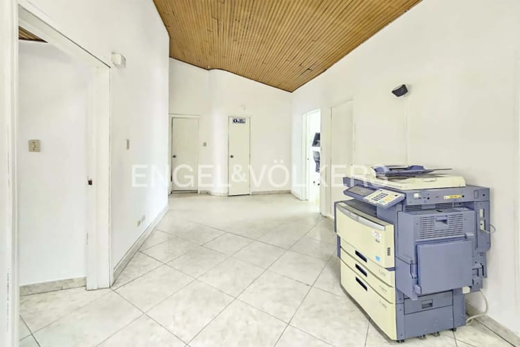 Casa de 5 alcobas en venta en La Castellana, Bogotá, 250 m² · foto 3 de 21
