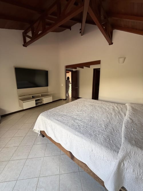 Casa de 5 alcobas en venta en Rincon Del Vergel, Ibagué, 330 m² · foto 11 de 24
