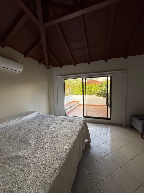 Casa de 5 alcobas en venta en Rincon Del Vergel, Ibagué, 330 m² · foto 12 de 24