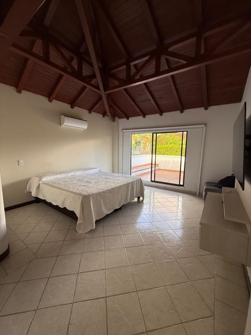 Casa de 5 alcobas en venta en Rincon Del Vergel, Ibagué, 330 m² · foto 13 de 24