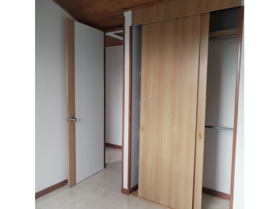 Apartamento en venta en Cantalejo, Bogotá · foto 7 de 17