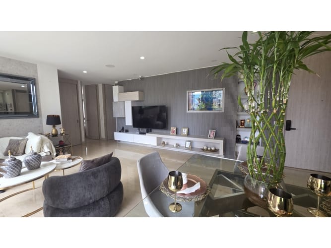 Apartamento de 4 alcobas en venta en El Poblado, Medellín, 144 m² · foto 17 de 24