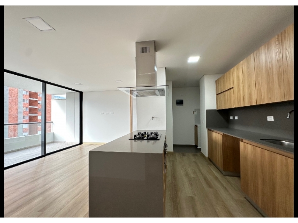 Apartamento en venta en Laureles, Medellín · foto 4 de 24