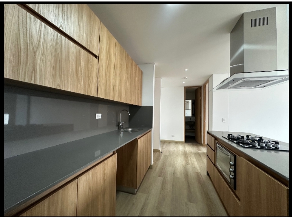 Apartamento en venta en Laureles, Medellín · foto 6 de 24