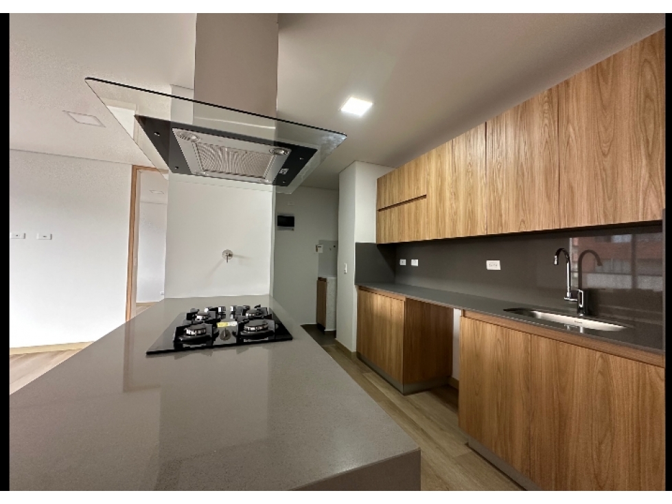 Apartamento en venta en Laureles, Medellín · foto 7 de 24