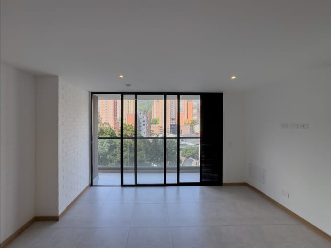 Apartamento de 1 alcoba en venta en Prados De Sabaneta, Sabaneta, 52 m² · foto 2 de 24