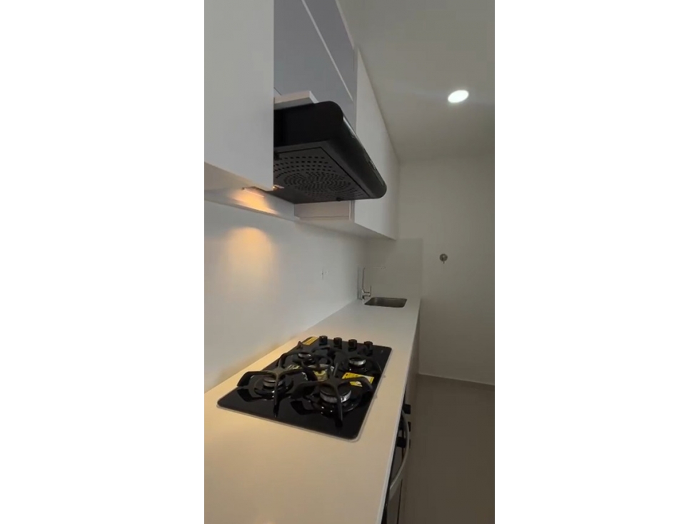 Apartamento en venta en Zona Industrial No. 1, Itagüí · foto 11 de 24
