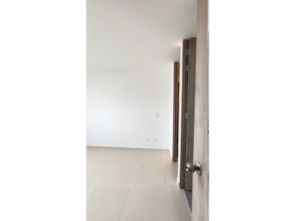 Apartamento en venta en Zona Industrial No. 1, Itagüí · foto 13 de 24