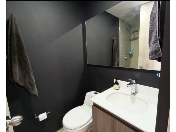 Apartamento de 3 alcobas en venta en El Poblado, Medellín, 76 m² · foto 4 de 14
