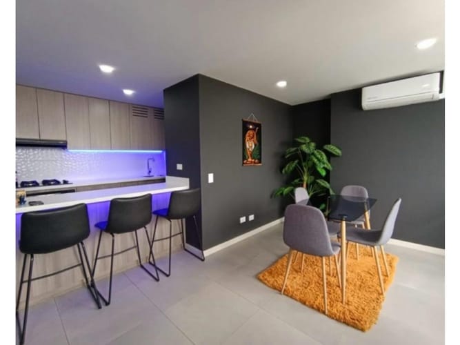 Apartamento de 3 alcobas en venta en El Poblado, Medellín, 76 m² · foto 10 de 14