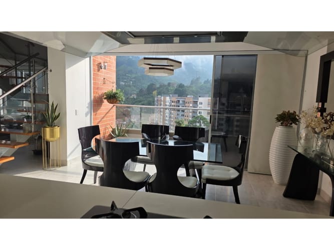 Apartamento de 4 alcobas en venta en Camino Verde, Envigado, 150 m² · foto 7 de 11