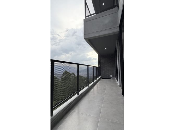 Apartamento de 3 alcobas en venta en Loma Del Escobero, Envigado, 124 m² · foto 7 de 24