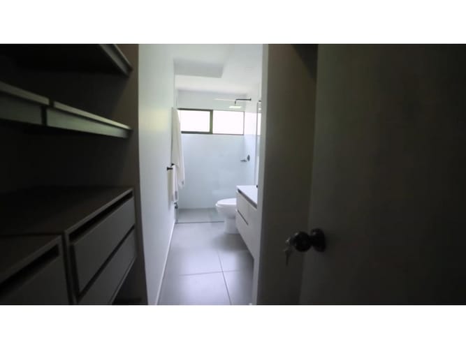 Apartamento de 3 alcobas en venta en Loma Del Escobero, Envigado, 124 m² · foto 13 de 24