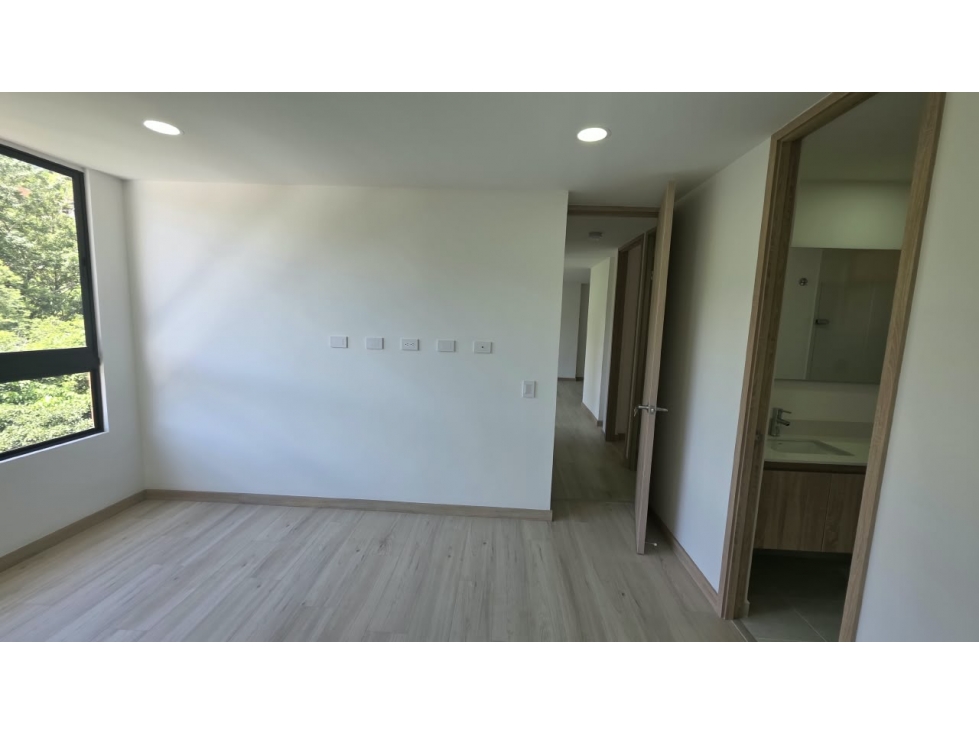 Apartamento en venta en La América, Medellín · foto 18 de 24