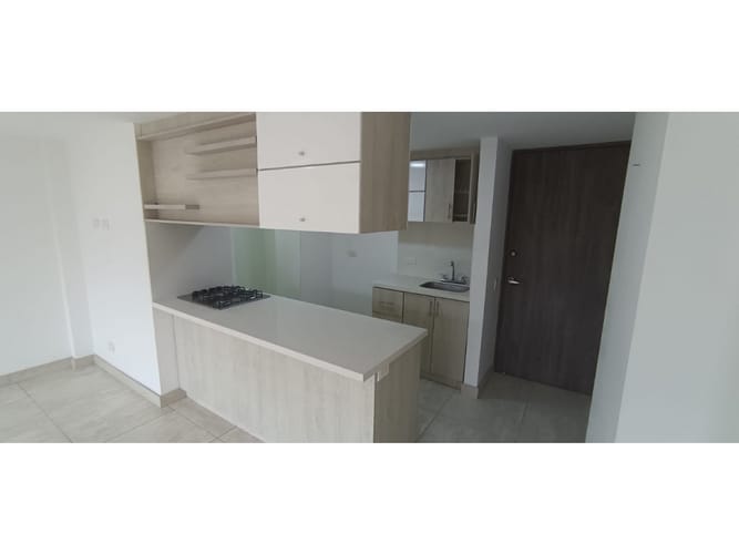 Apartamento en venta en Camino Verde, Medellín · foto 6 de 24