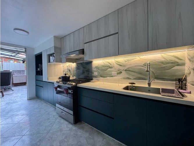 Apartamento de 3 alcobas en venta en Santa Maria De Los Angeles, Medellín, 94 m² · foto 3 de 17