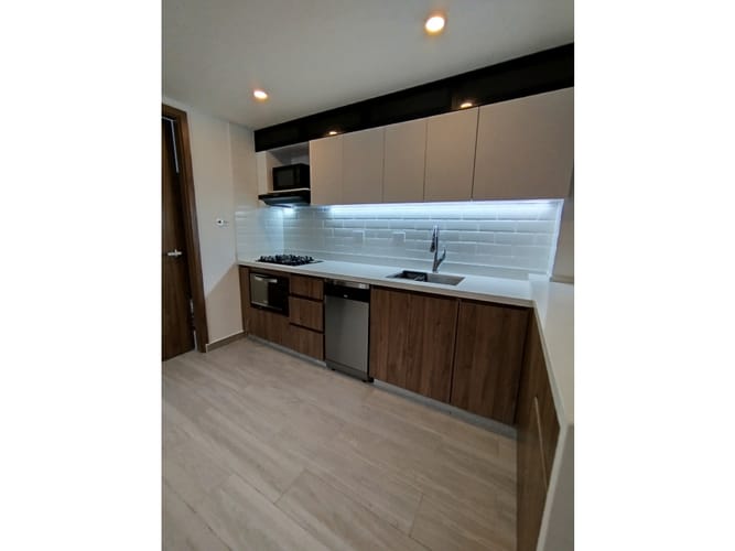 Apartamento de 2 alcobas en venta en Laureles, Medellín, 114 m² · foto 3 de 23