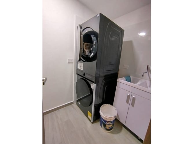 Apartamento de 2 alcobas en venta en Laureles, Medellín, 114 m² · foto 4 de 23