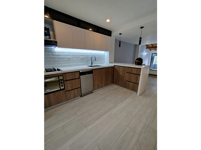 Apartamento de 2 alcobas en venta en Laureles, Medellín, 114 m² · foto 6 de 23