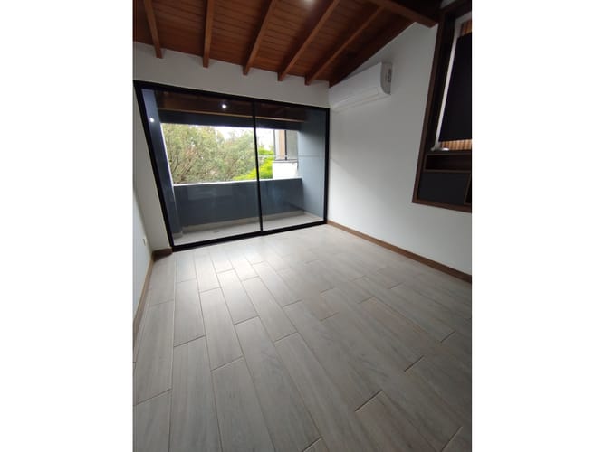 Apartamento de 2 alcobas en venta en Laureles, Medellín, 114 m² · foto 10 de 23