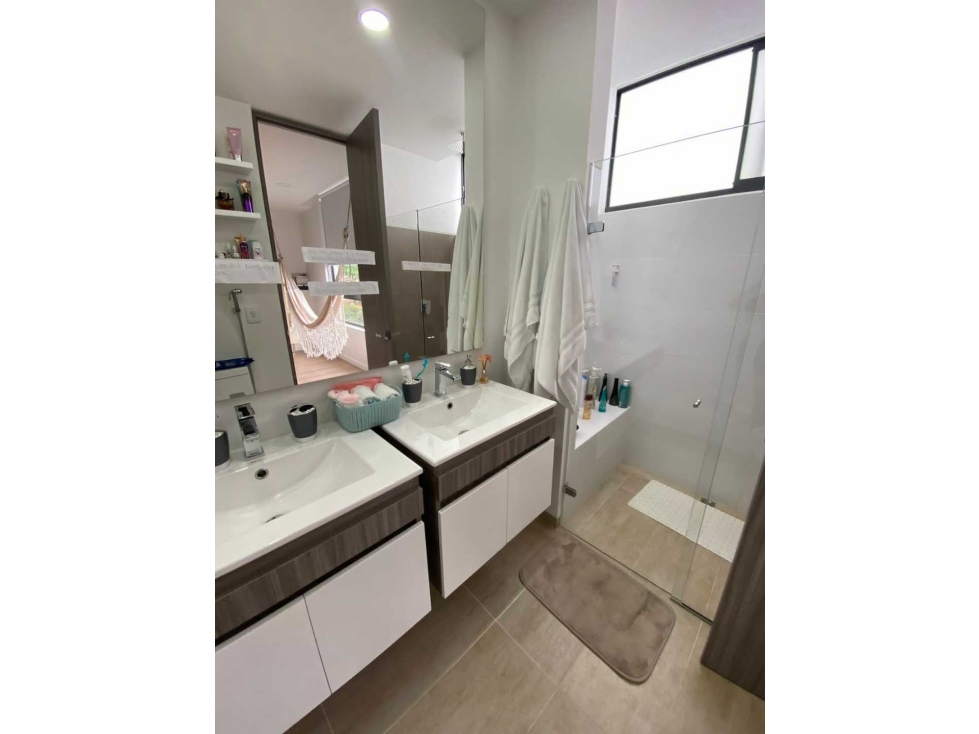 Apartamento en venta en Loma De Las Brujas, Envigado · foto 8 de 24