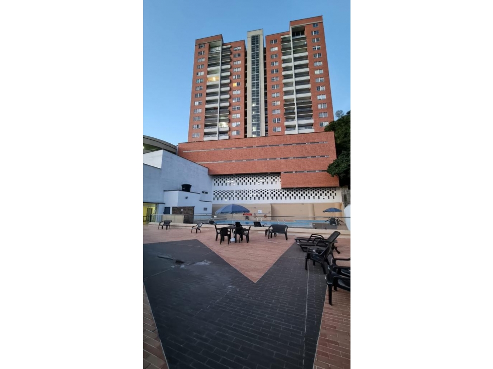 Apartamento en venta en Camino Verde, Envigado · foto 2 de 24