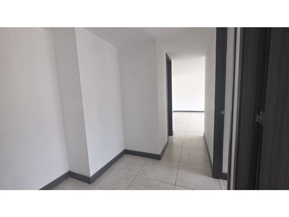 Apartamento en venta en Camino Verde, Envigado · foto 10 de 24