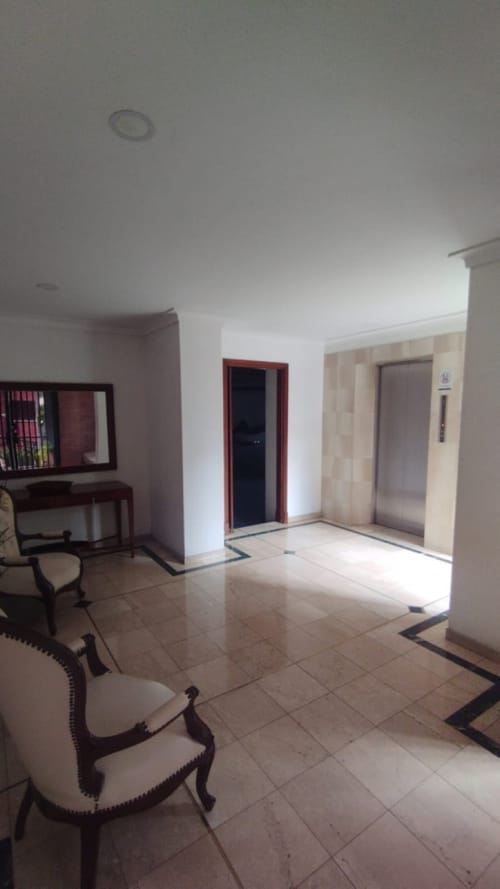 Apartamento de 3 alcobas en venta en Santa Teresita, Cali, 186 m² · foto 2 de 24
