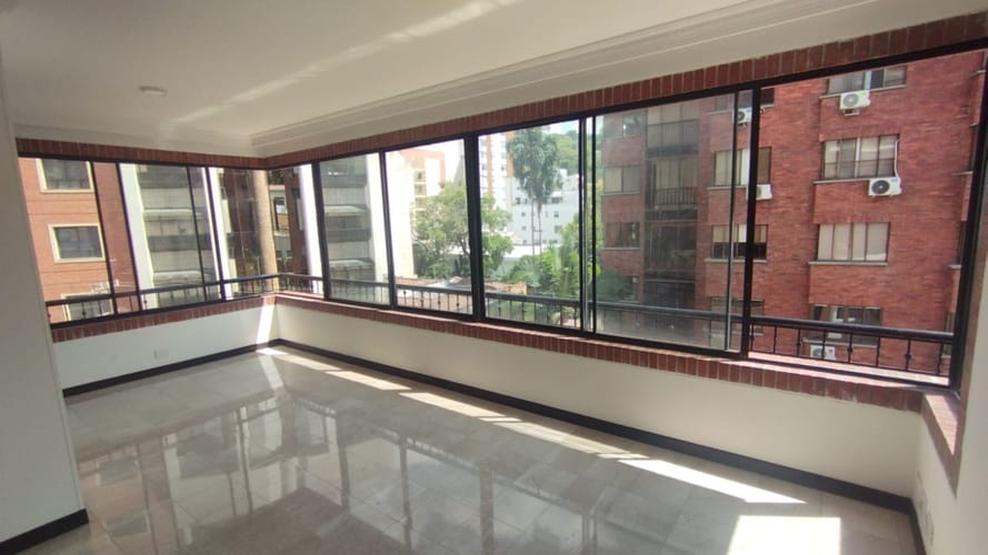 Apartamento de 3 alcobas en venta en Santa Teresita, Cali, 186 m² · foto 6 de 24
