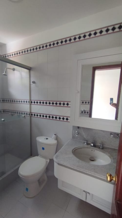 Apartamento de 3 alcobas en venta en Santa Teresita, Cali, 186 m² · foto 18 de 24