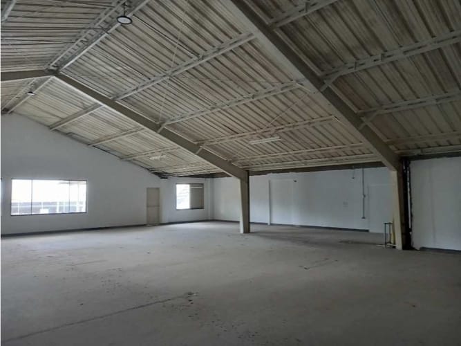 Bodega en arriendo en Salomia, Cali, 792 m² · foto 10 de 13