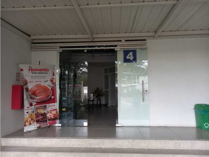 Bodega en arriendo en Salomia, Cali, 792 m² · foto 12 de 13