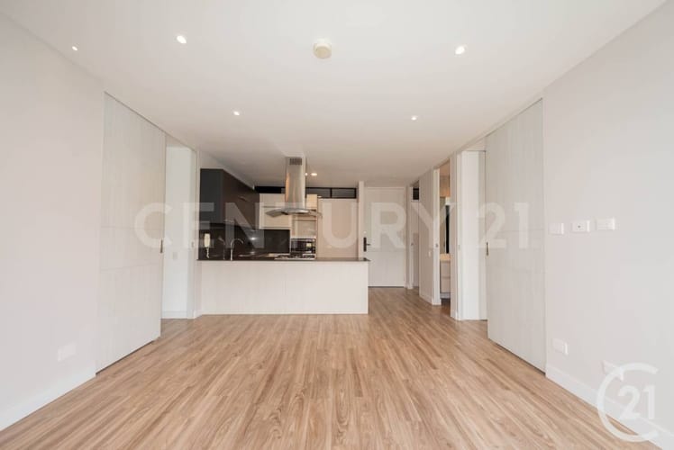 Apartamento de 2 alcobas en venta en El Castillo, Medellín, 85 m² · foto 4 de 17