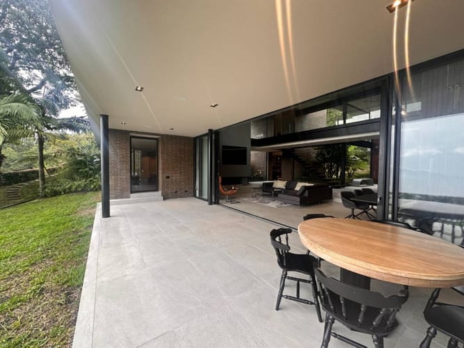 Casa de 4 alcobas en venta en Las Palmas, Medellín, 425 m² · foto 13 de 24