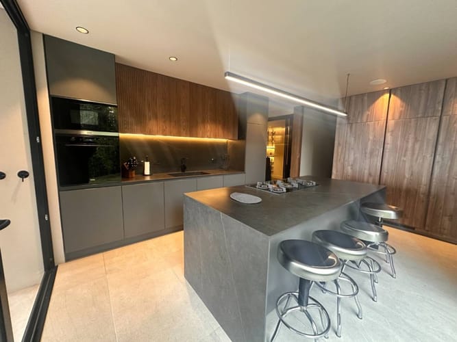 Casa de 4 alcobas en venta en Las Palmas, Medellín, 425 m² · foto 16 de 24