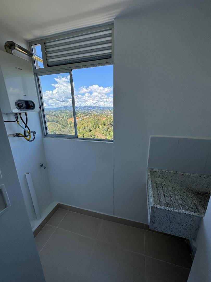 Apartamento en arriendo en Fontibon, Rionegro · foto 6 de 13