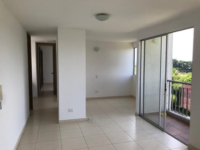 Apartamento de 2 alcobas en venta en Cr. Los Naranjos, Jamundí, 62 m² · foto 17 de 24