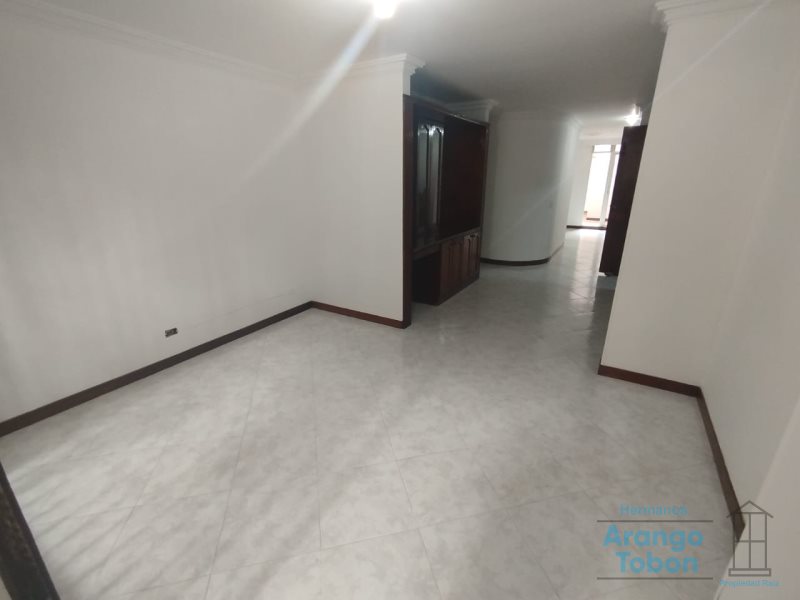 Apartamento en venta en San Joaquin, Medellín · foto 2 de 24