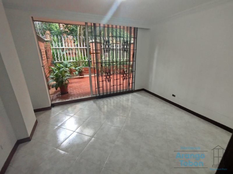 Apartamento en venta en San Joaquin, Medellín · foto 3 de 24