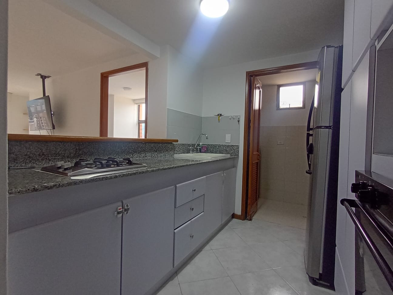 Apartamento en arriendo en Laureles, Medellín · foto 10 de 19