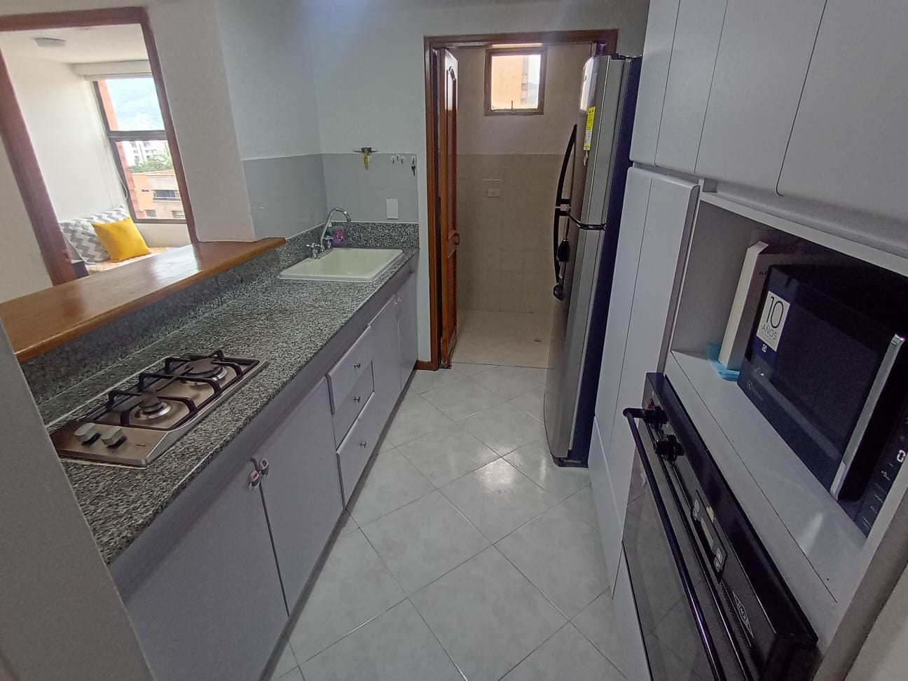 Apartamento en arriendo en Laureles, Medellín · foto 7 de 19
