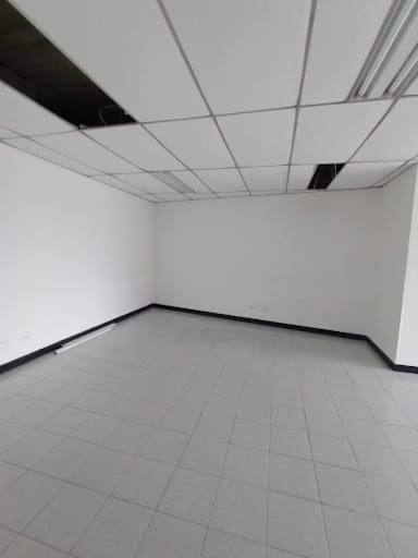 Oficina en arriendo en Lorena, Medellín, 45 m² · foto 2 de 17