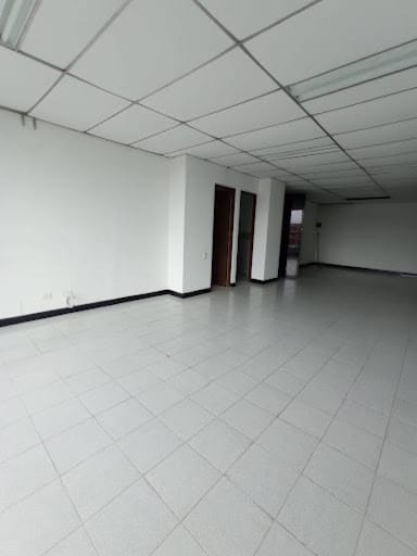 Oficina en arriendo en Lorena, Medellín, 45 m² · foto 9 de 17