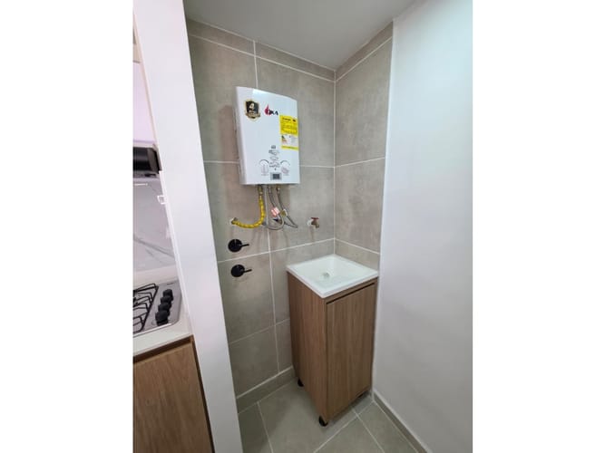 Apartamento de 2 alcobas en venta en El Trapiche, Bello, 55 m² · foto 5 de 9