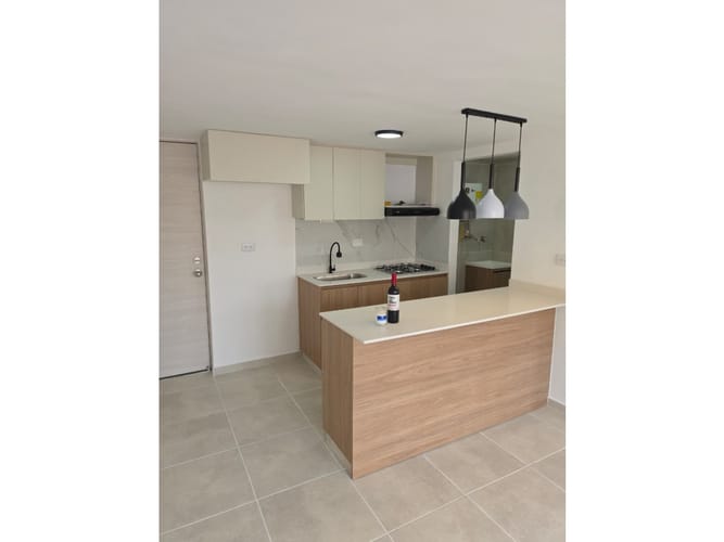 Apartamento de 2 alcobas en venta en El Trapiche, Bello, 55 m² · foto 7 de 9