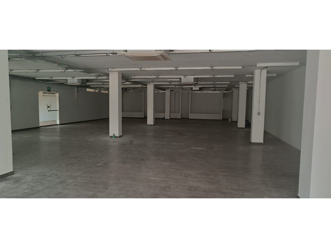 Bodega en arriendo en Salomia, Cali, 477 m² · foto 8 de 18